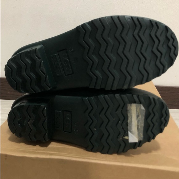 UGG Shelby Rainboots in Matte Olive - Picture 6 of 13